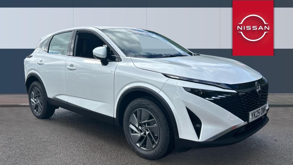 Nissan Qashqai 1.3 DiG-T MH Acenta Premium 5dr Petrol Hatchback